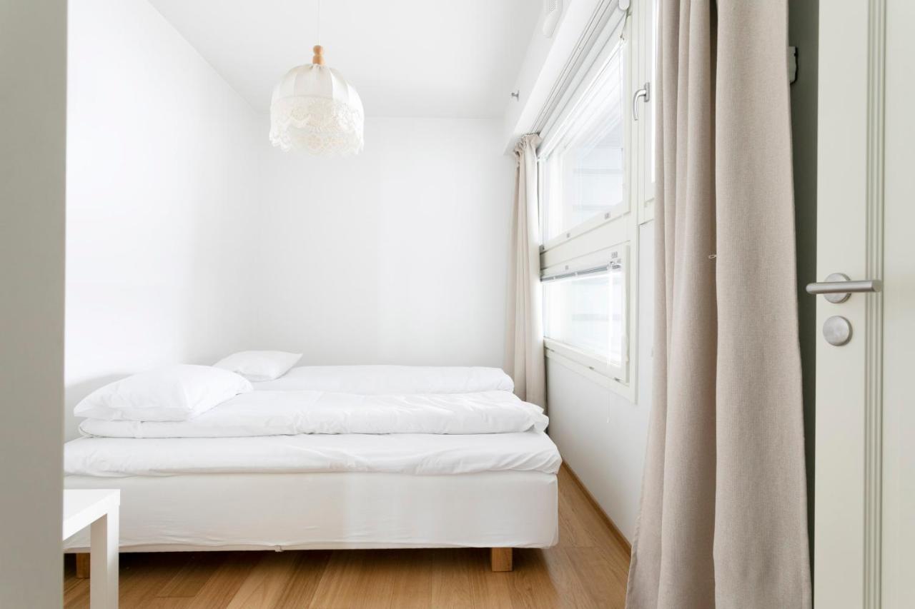 2Ndhomes Cozy 1Br Apartment With Balcony By The Central Station 헬싱키 외부 사진